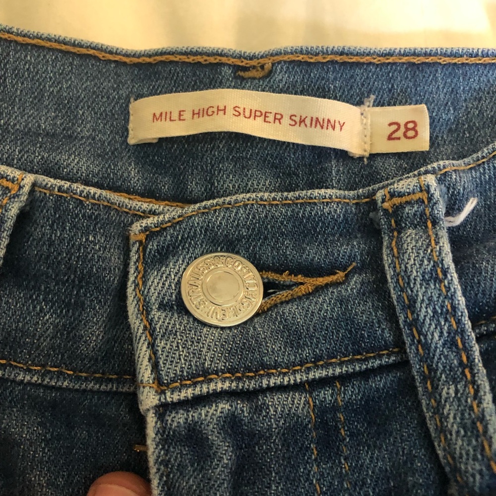 Levi Mom Jeans